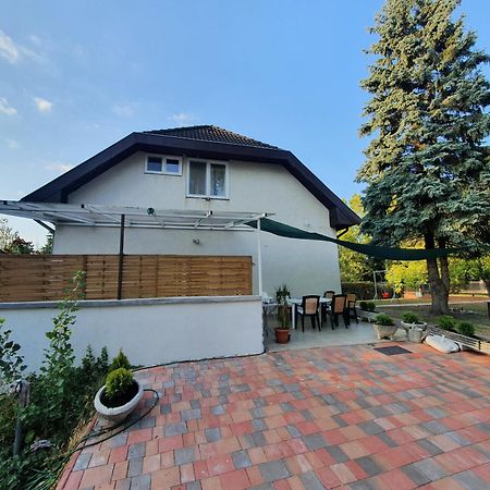 Gold Apartman Zamárdi Exteriör bild