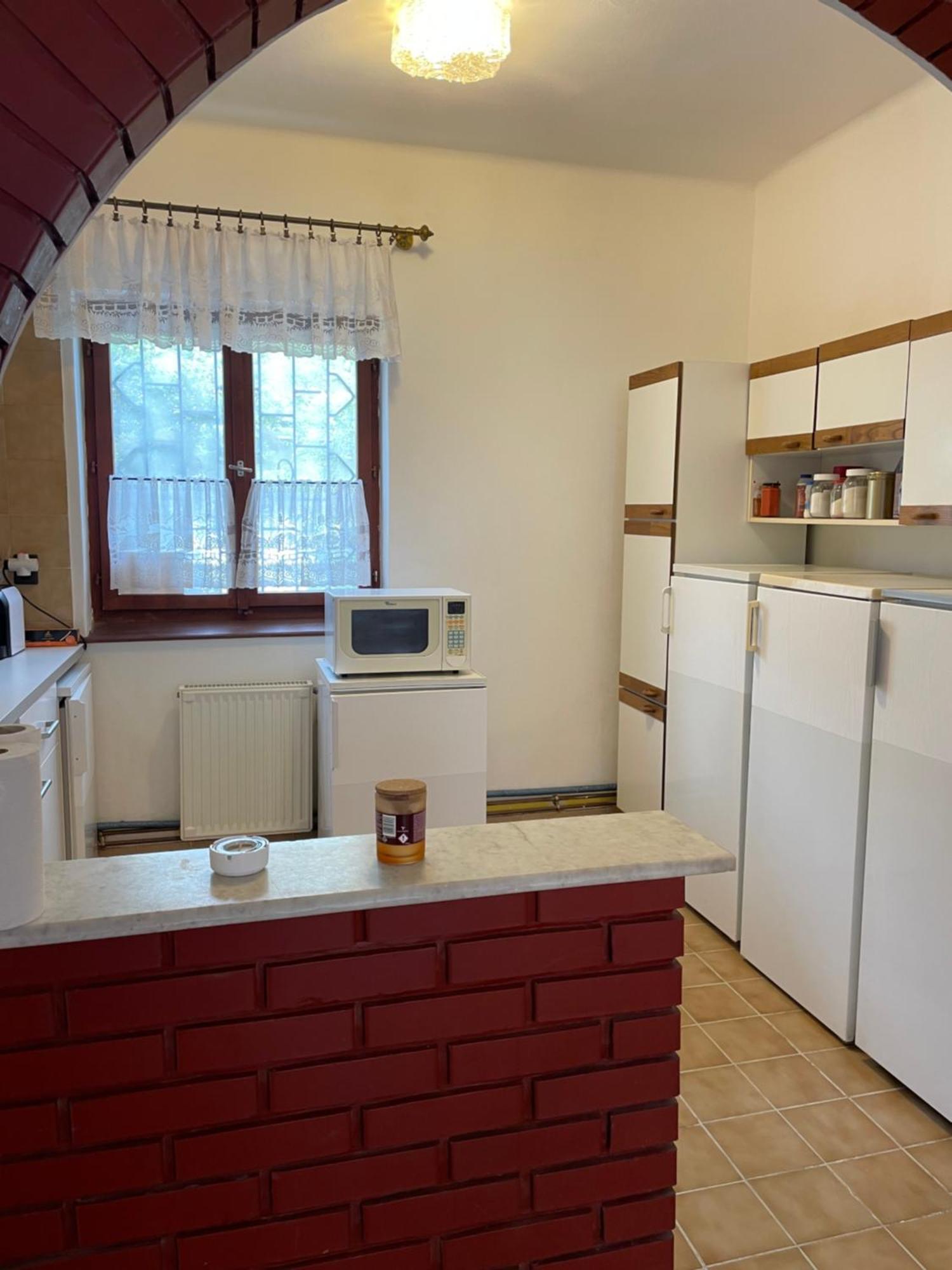 Gold Apartman Zamárdi Exteriör bild