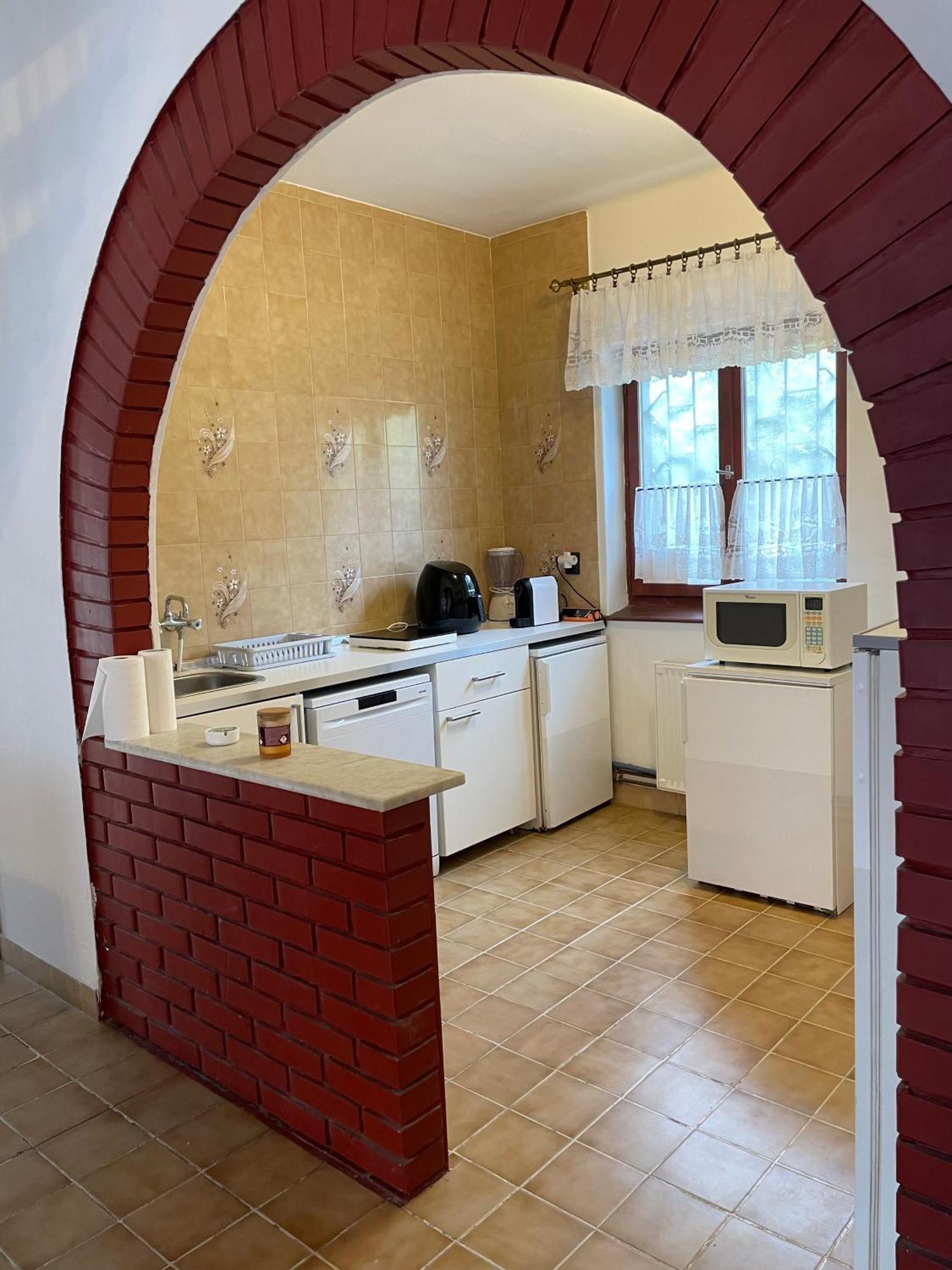 Gold Apartman Zamárdi Exteriör bild